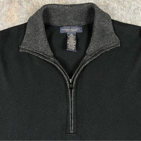 Banana Republic Silk Cashmere Quarter Zip Elbow-Patch Collegiate Sweater Sz M - Picture 5 of 14